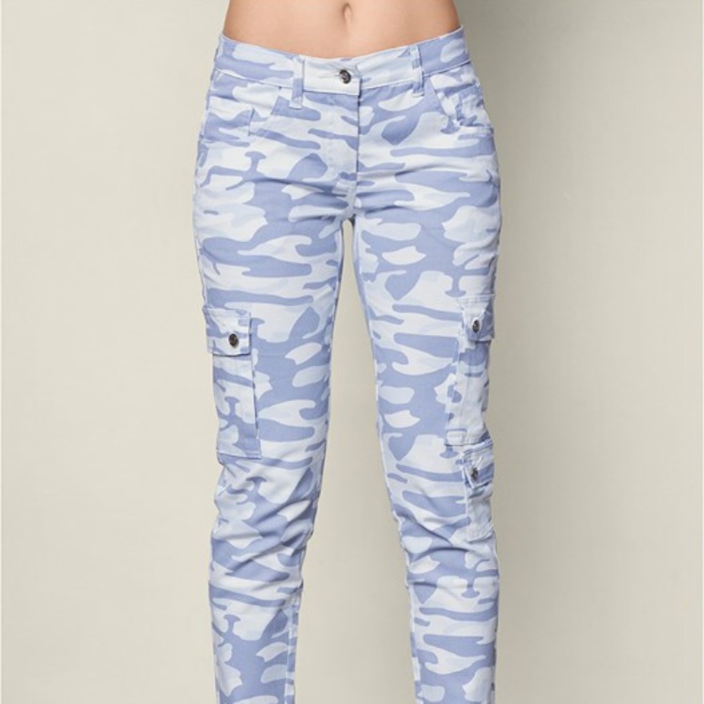VENUS Camo Skinny Cargo Pants